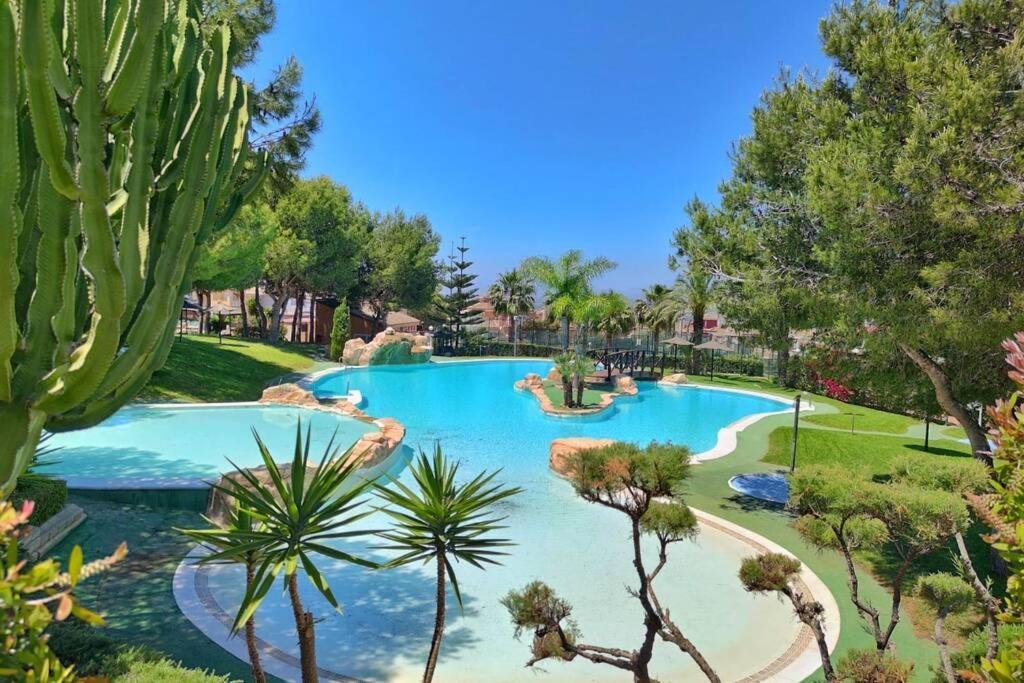 Montefaro Spacious Townhouse - Beach & Pool Санта Пола Экстерьер фото
