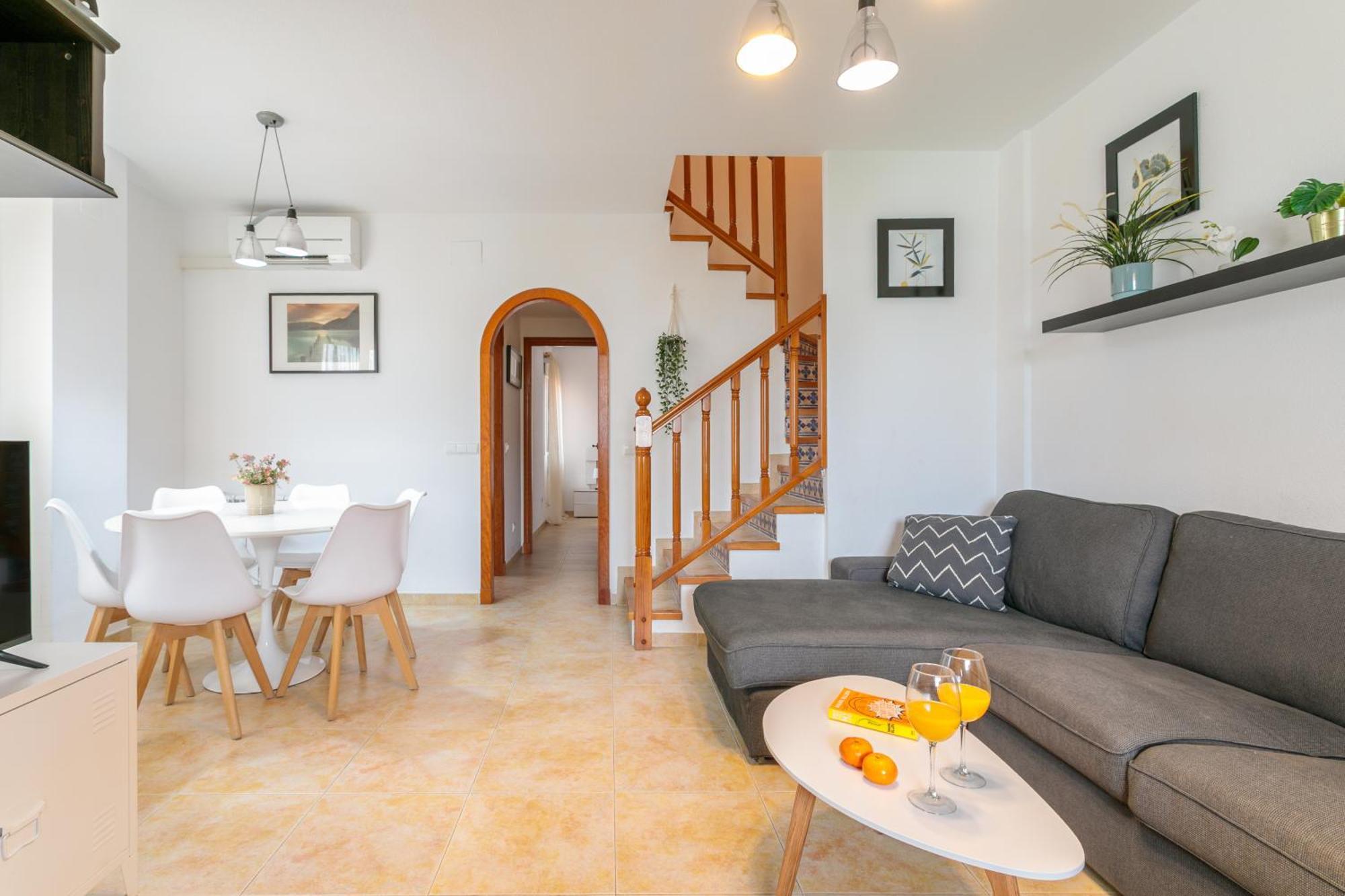 Montefaro Spacious Townhouse - Beach & Pool Санта Пола Экстерьер фото