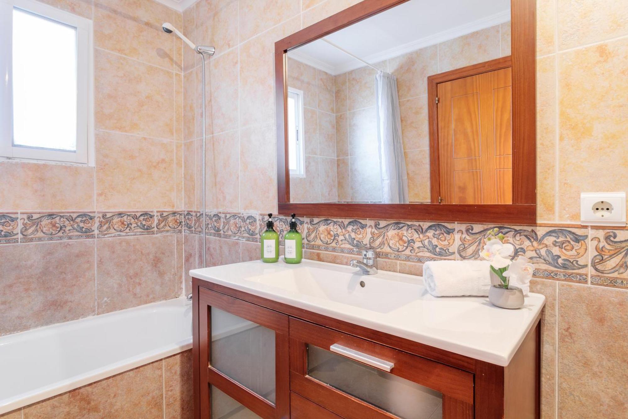 Montefaro Spacious Townhouse - Beach & Pool Санта Пола Экстерьер фото