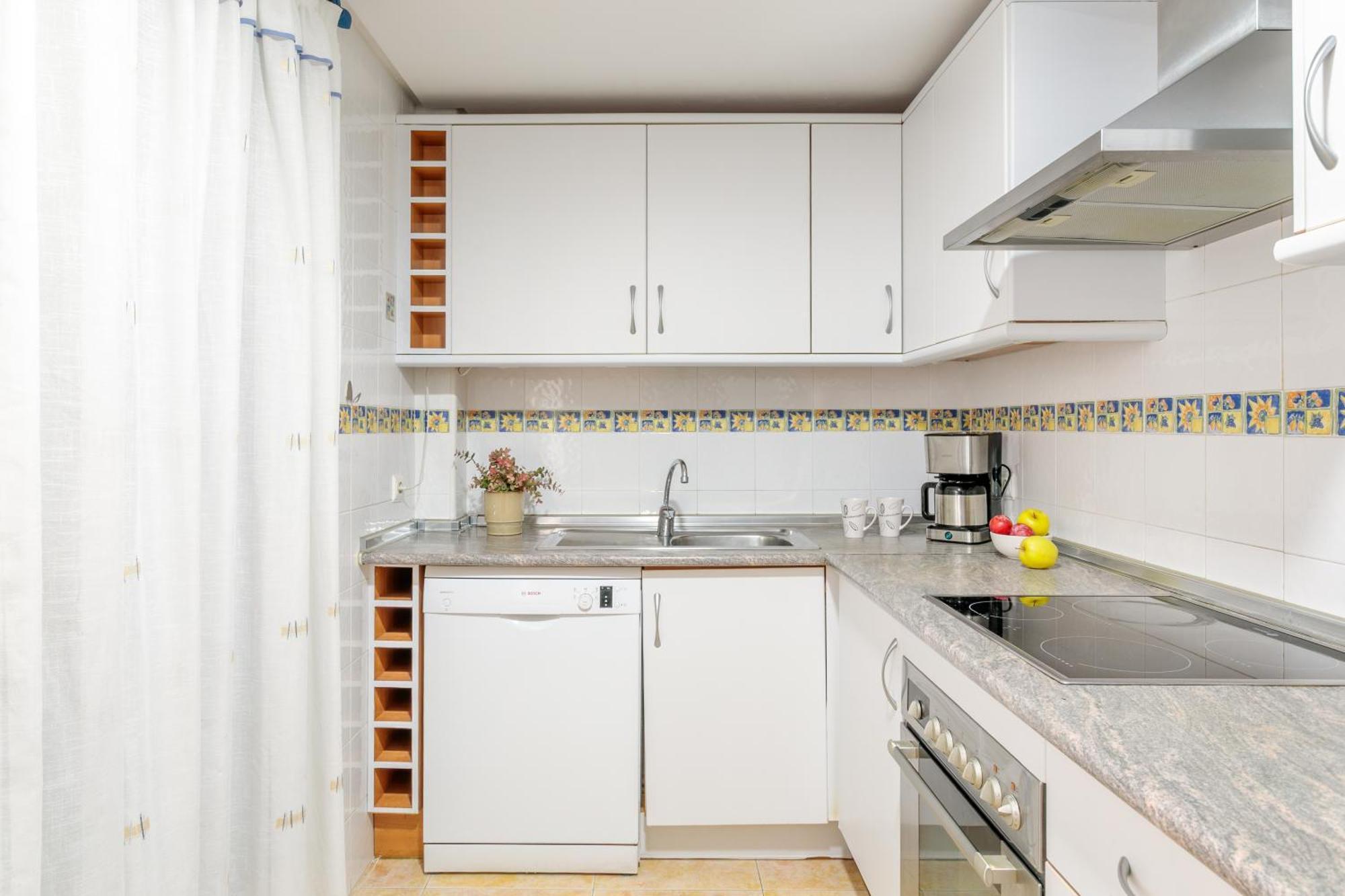 Montefaro Spacious Townhouse - Beach & Pool Санта Пола Экстерьер фото